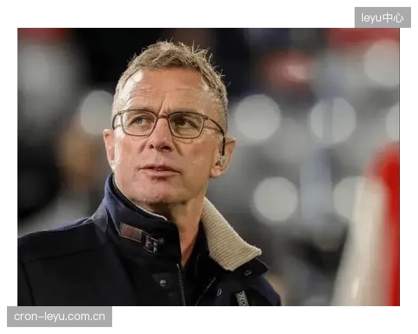 热身赛展现良好适应能力，朗尼克针对不同风格对手的战术调整已见成效。